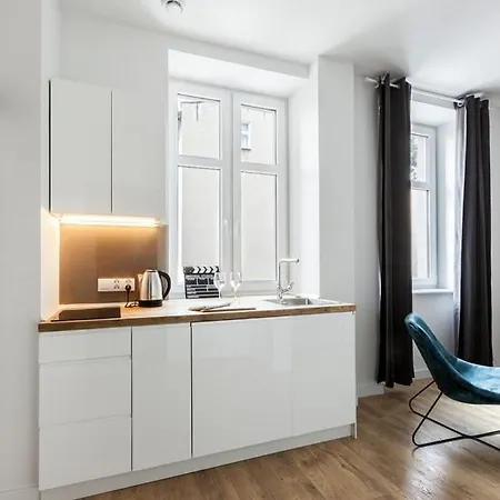 Cinema * بوزنان