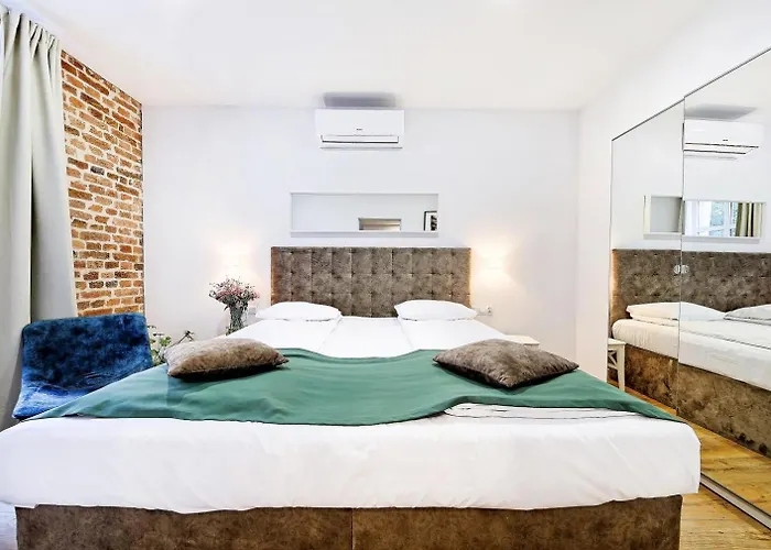 Cinema Appartement *